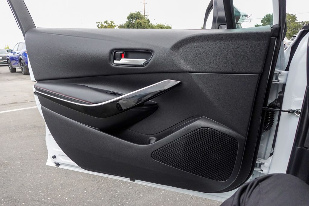 2023 Toyota Corolla XSE photo 20
