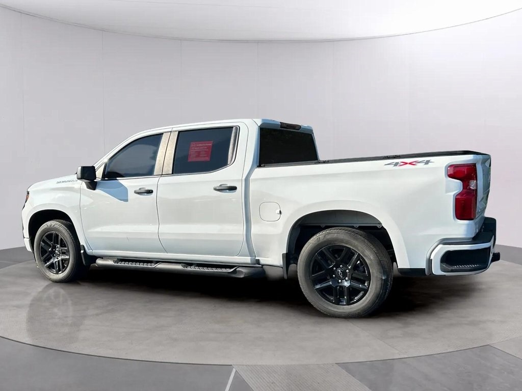 2023 Chevrolet Silverado 1500 Custom photo 6