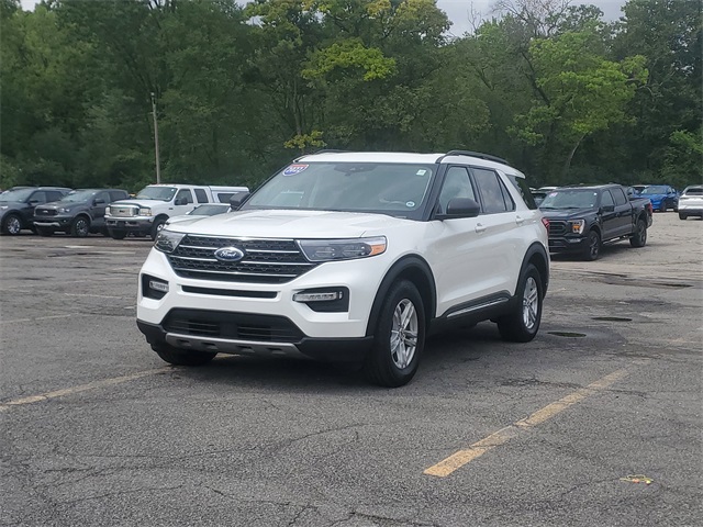 2022 Ford Explorer XLT photo 2