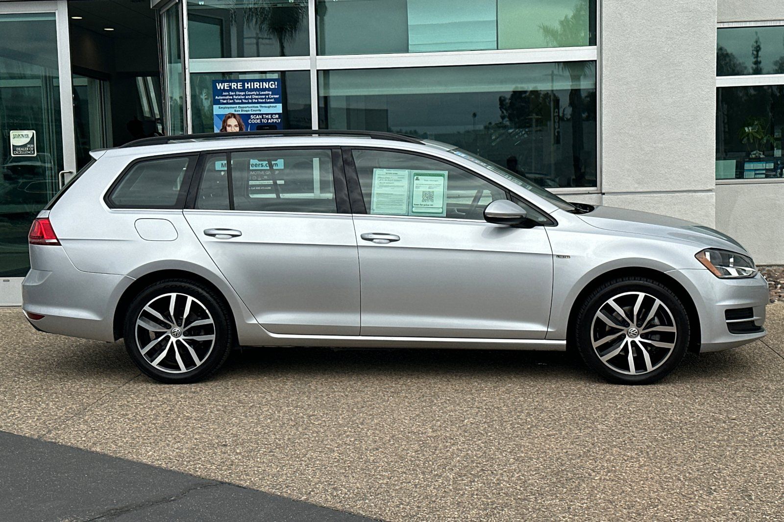 2016 Volkswagen Golf SportWagen TSI Limited photo 3