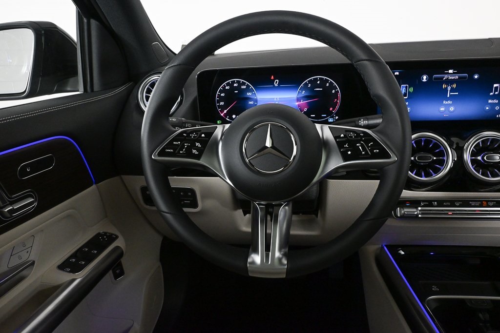 2026 Mercedes Benz GLA 250 photo 2