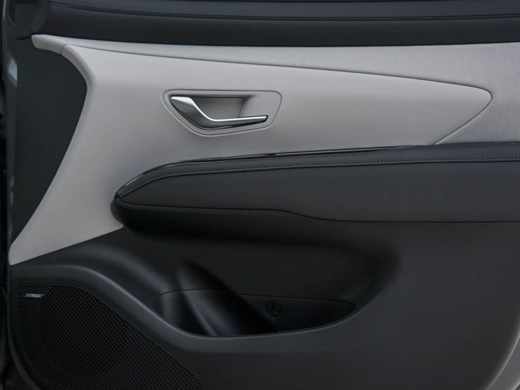 2025 Hyundai Tucson Limited photo 9