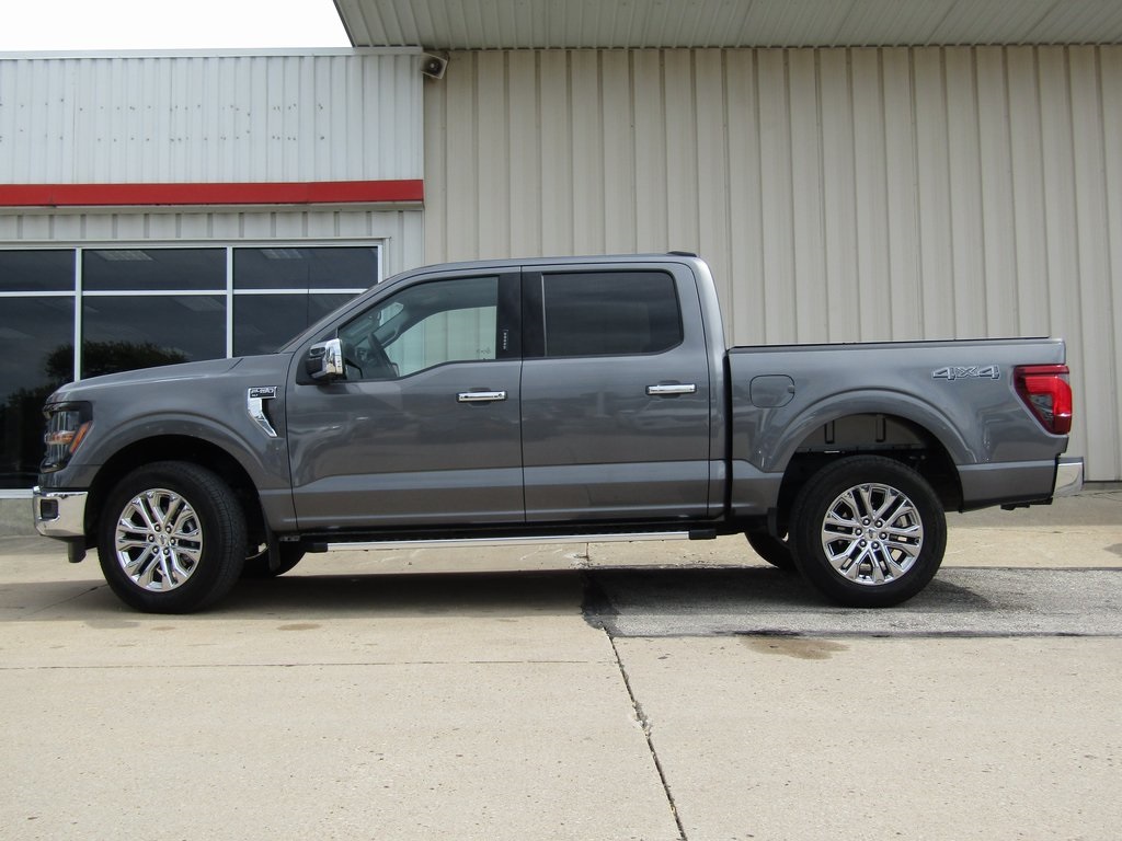 2024 Ford F-150 XLT photo 8