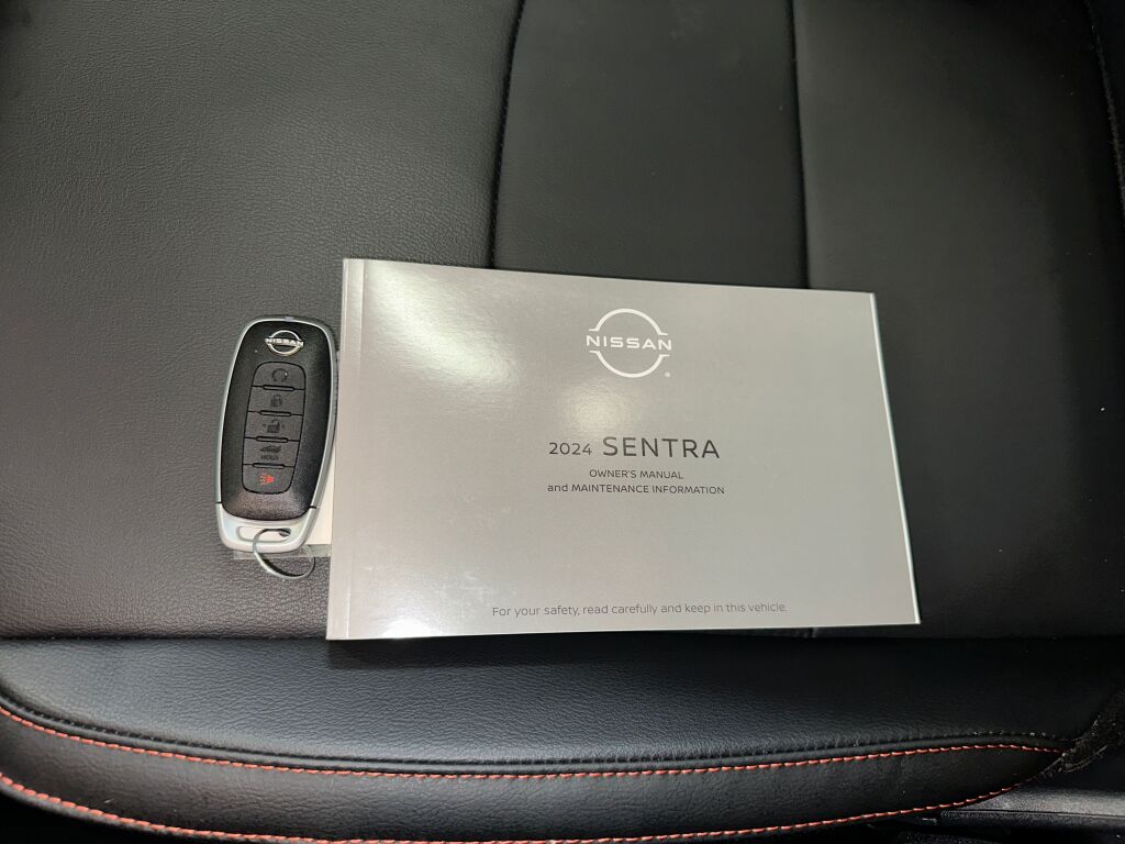2024 Nissan Sentra SR photo 16