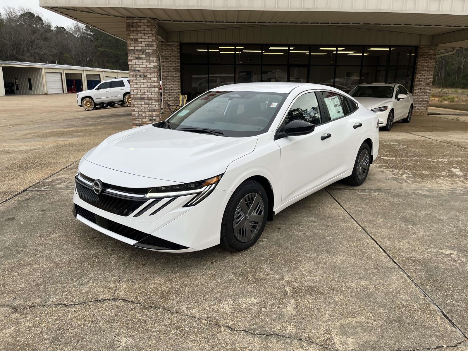 2026 Nissan Sentra S's photo