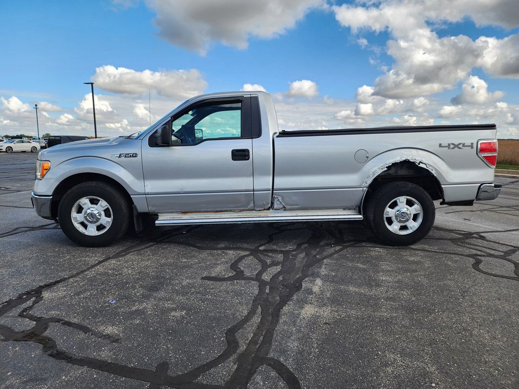 2012 Ford F-150 XLT photo 12