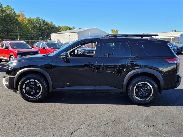 2025 Nissan Pathfinder Rock Creek photo 3