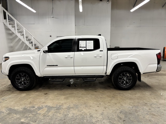 2023 Toyota Tacoma SR5 photo 4