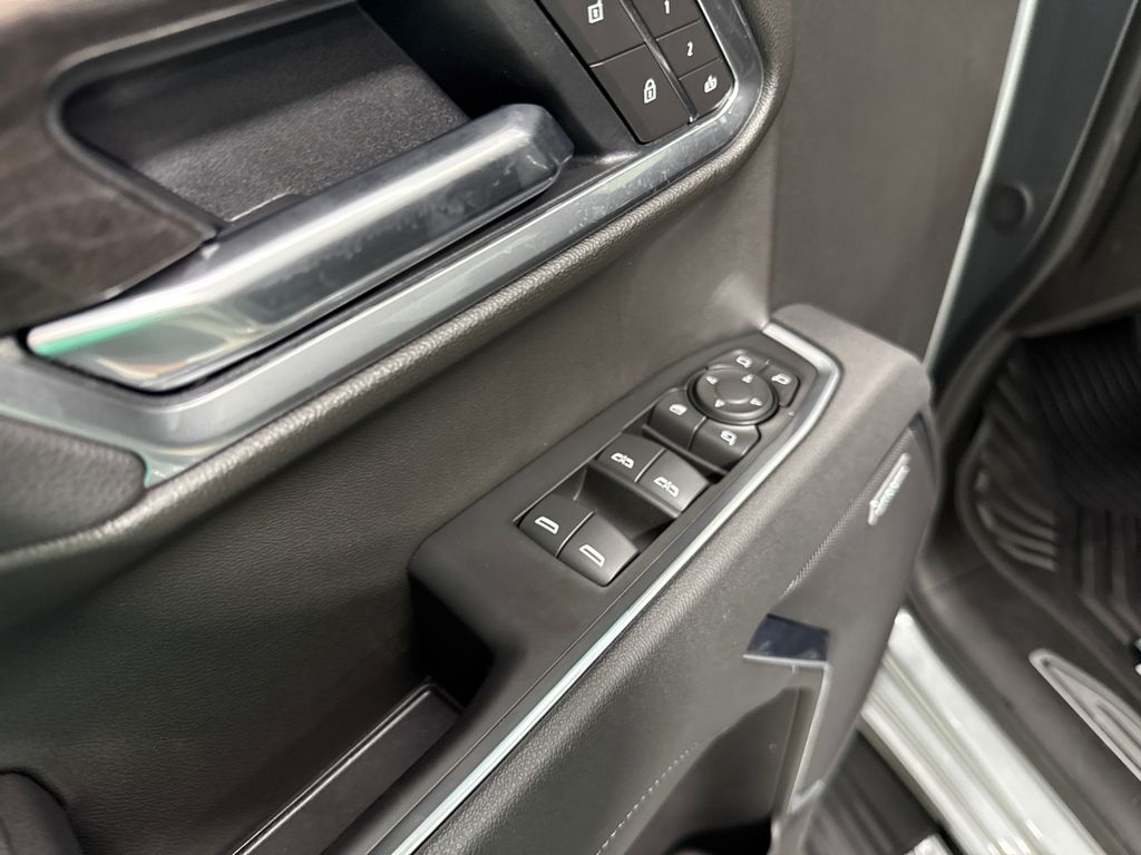 2026 Chevrolet Silverado LTZ photo 11