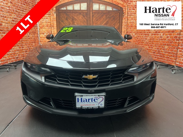 2023 Chevrolet Camaro 1LT photo 2