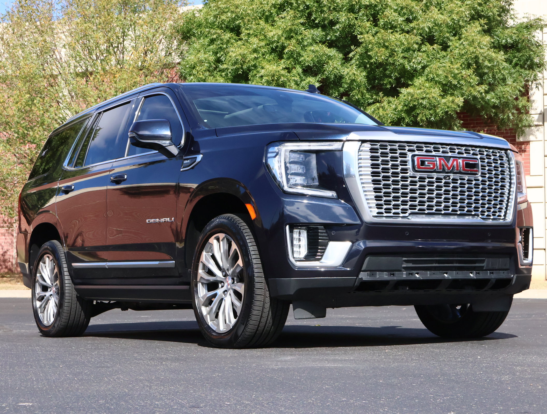 2021 GMC Yukon Denali's photo