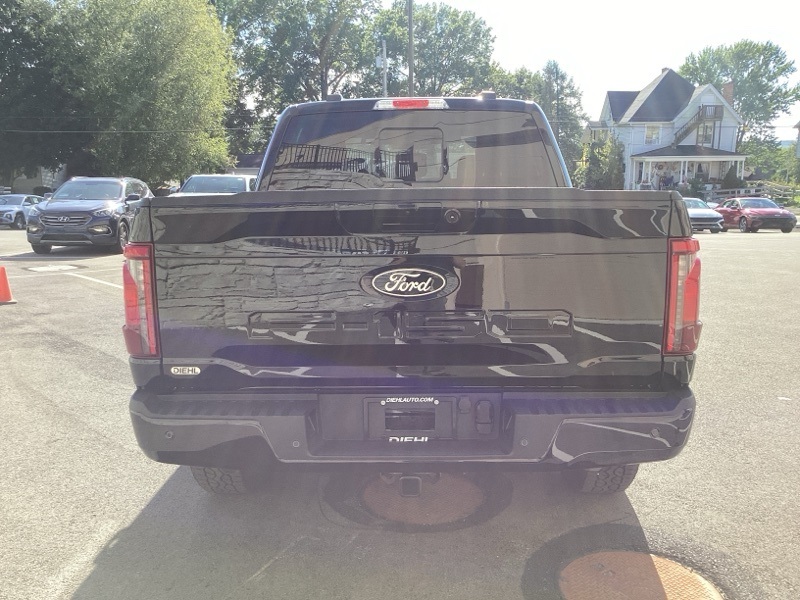 2025 Ford F-150 XLT photo 4