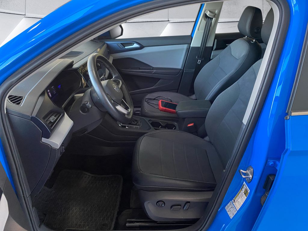 2022 Volkswagen Taos SE photo 5