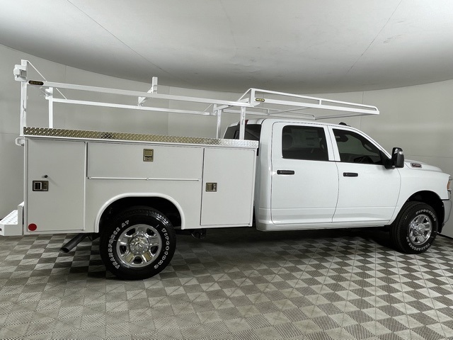 2023 Ram 2500 Tradesman photo 9