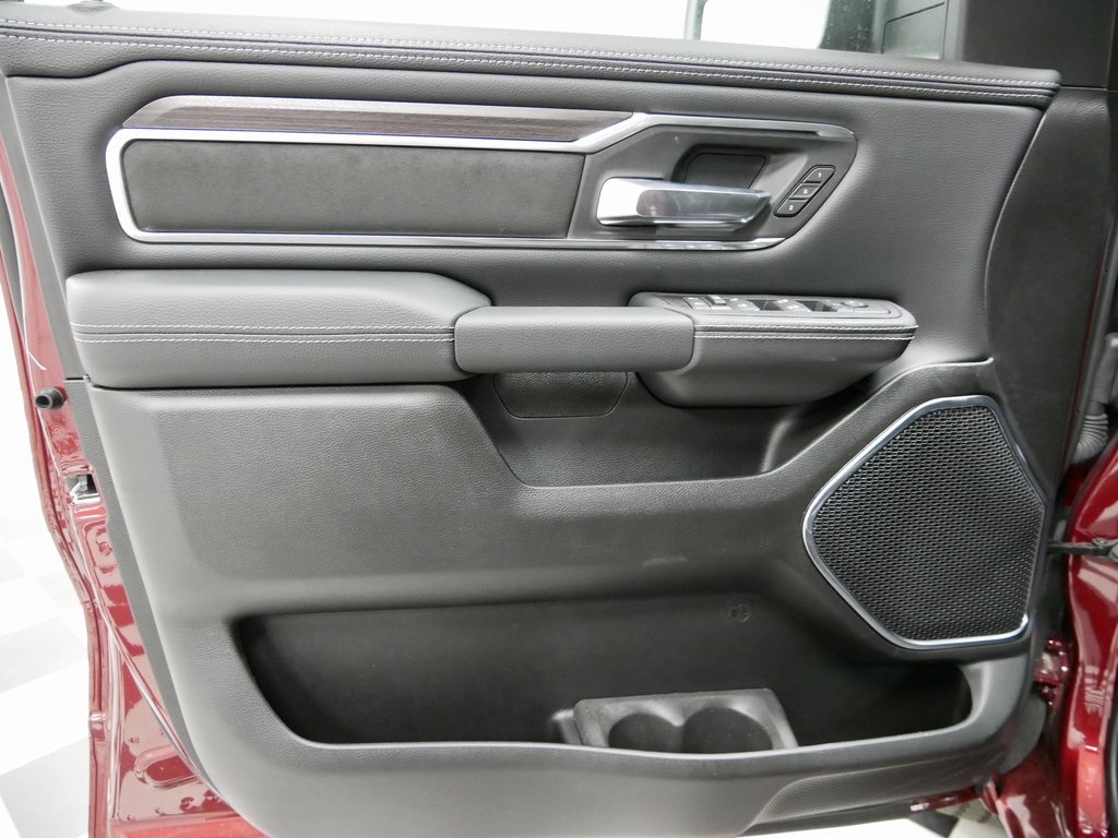 2025 Ram 1500 Laramie photo 7