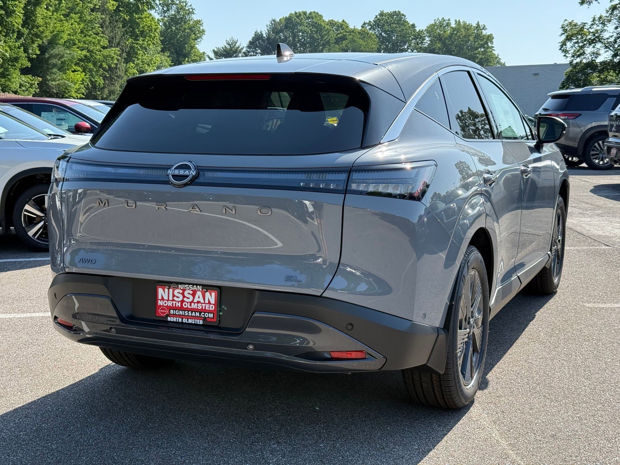 2025 Nissan Murano SL photo 2