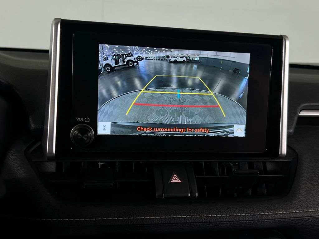 2024 Toyota RAV4 LE photo 12