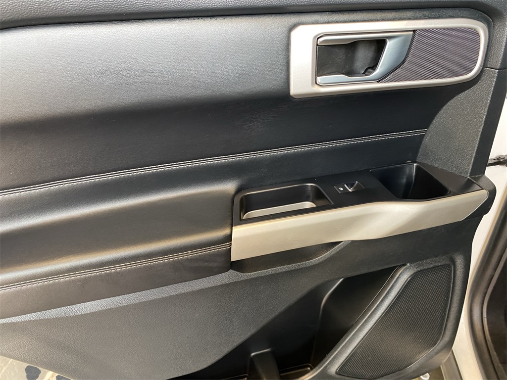 2022 Ford Explorer XLT photo 15