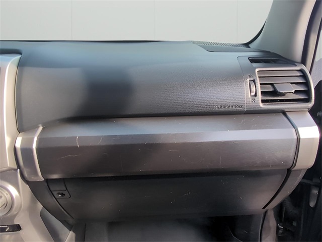 2014 Toyota 4Runner SR5 photo 43