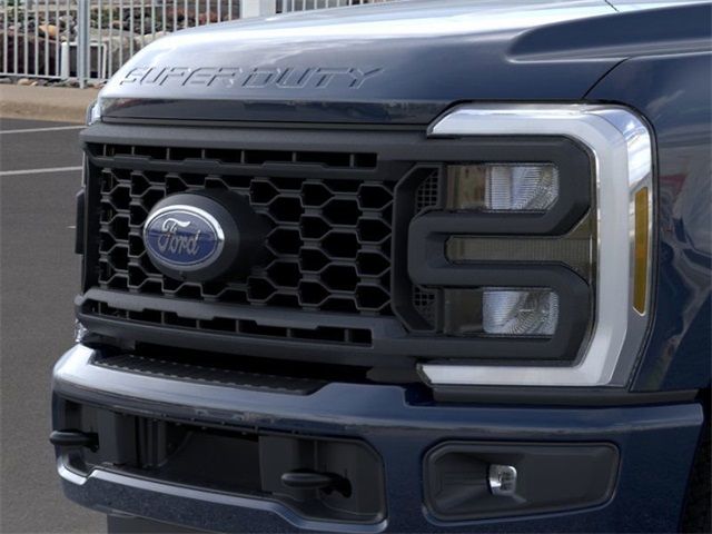 2025 Ford F-350 photo 15