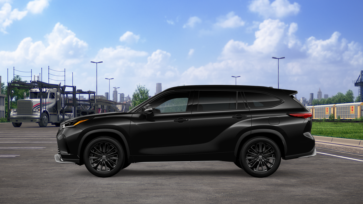 2026 Toyota Highlander XSE photo 2