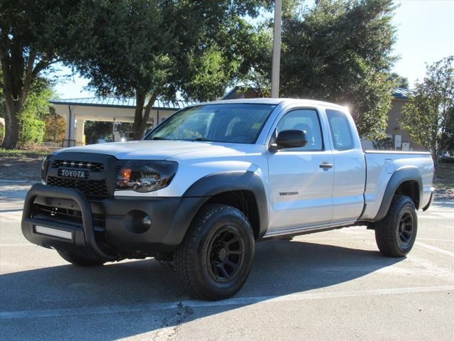 2011 Toyota Tacoma Base photo 3