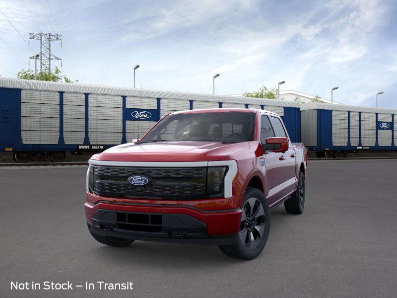 2025 Ford F-150 Lightning Platinum photo 3