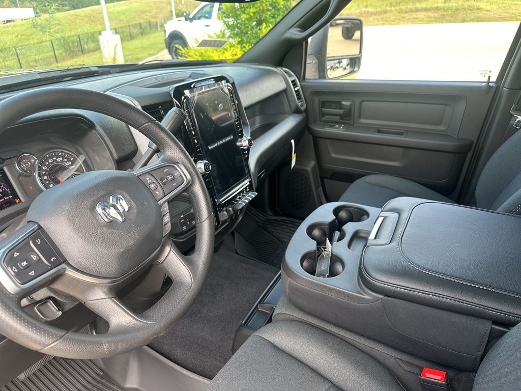 2026 Ram 2500 Tradesman photo 25