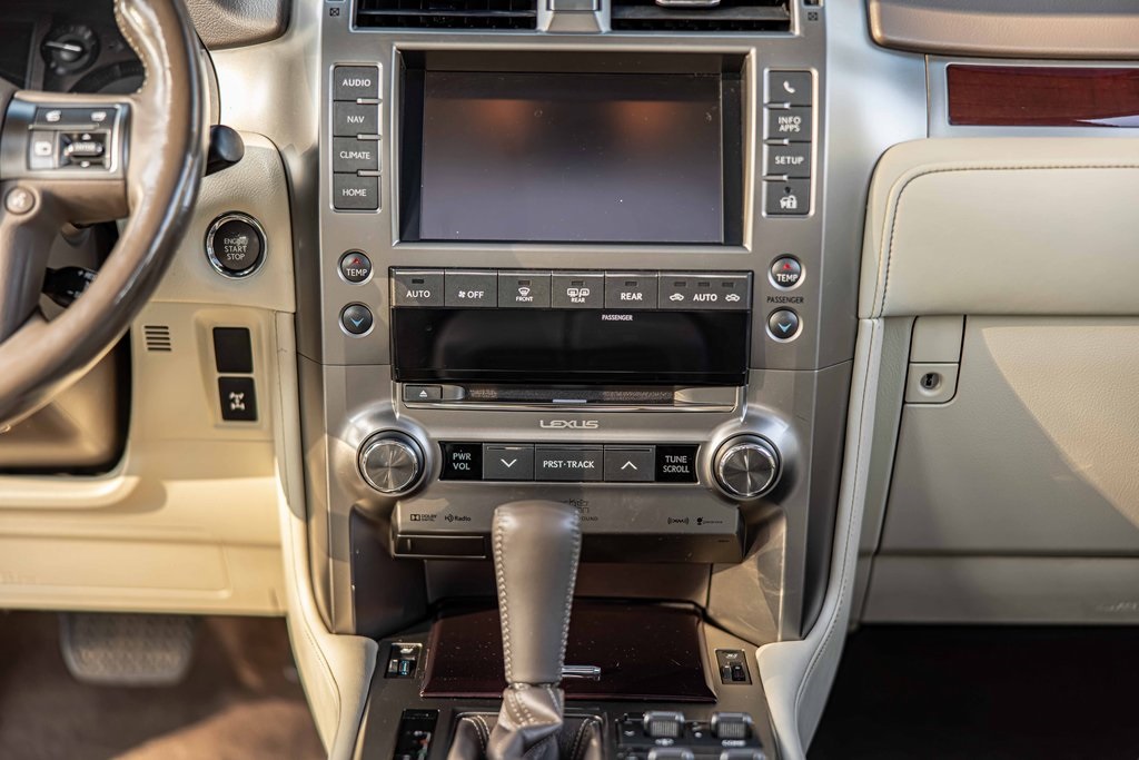 2017 LEXUS GX - Image 40