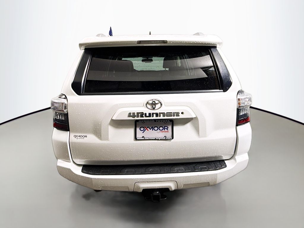 2015 Toyota 4Runner SR5 Premium photo 6
