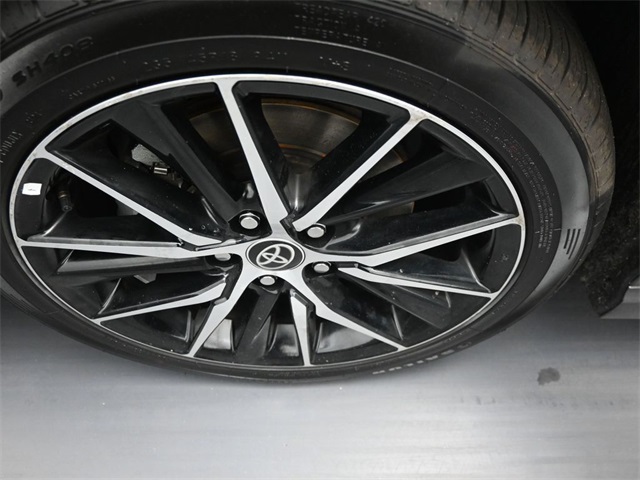 2024 Toyota Camry SE photo 14