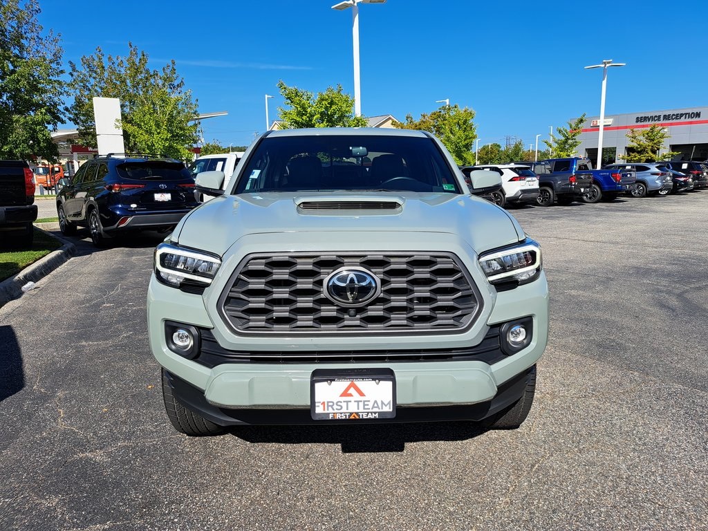 2022 Toyota Tacoma TRD Sport photo 3