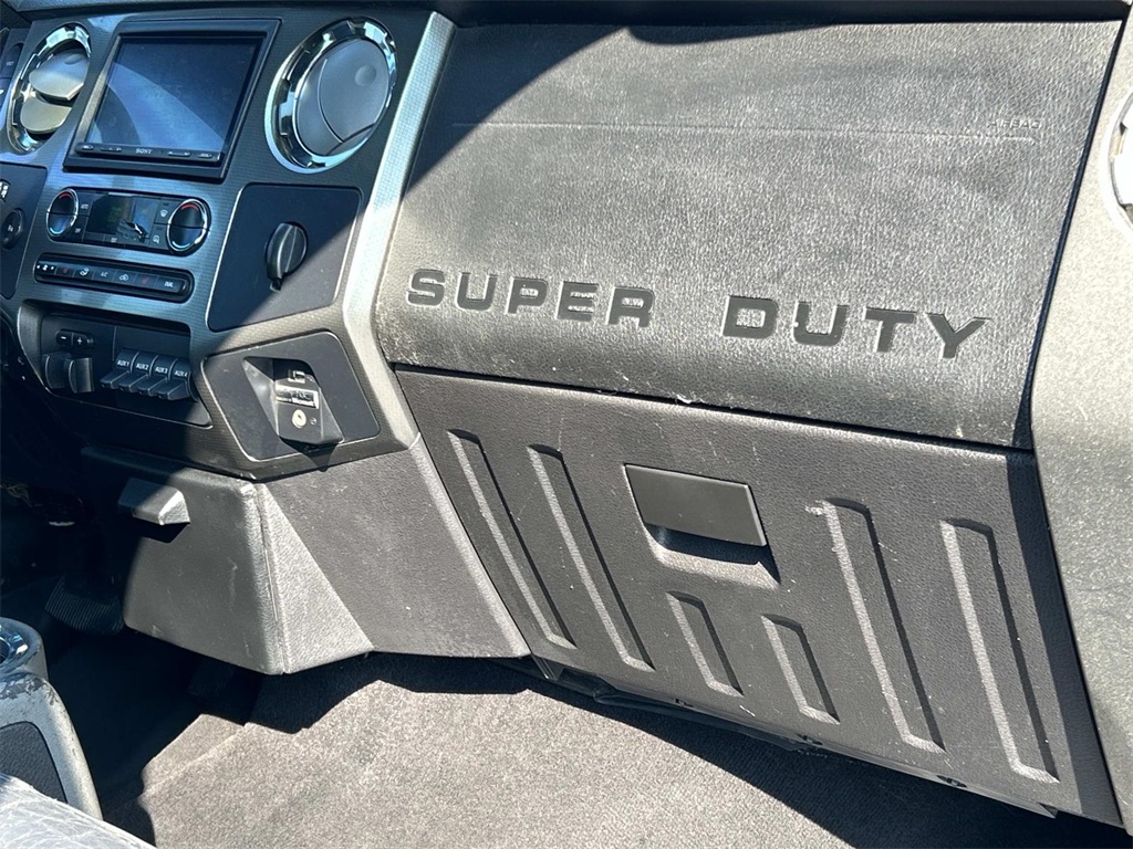 2009 Ford F-250 FX4 photo 16