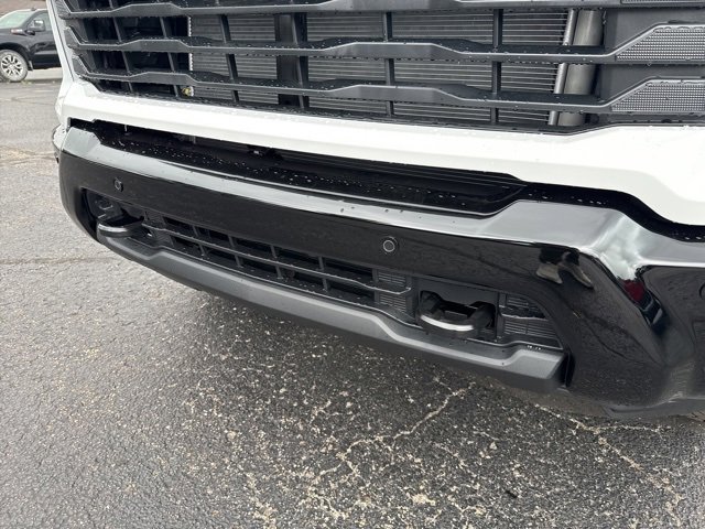 2025 Chevrolet Silverado 2500HD Custom photo 11