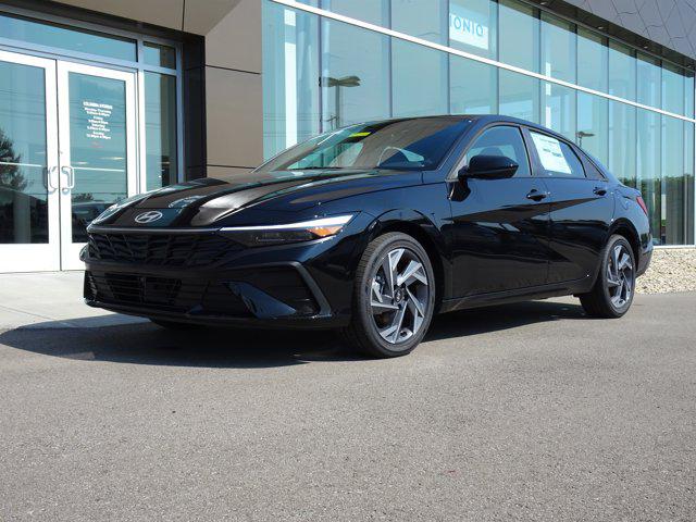 2025 Hyundai Elantra Blue's photo