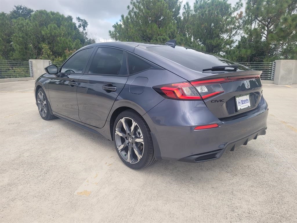 2026 Honda Civic Hatchback Hybrid Sport Touring photo 5
