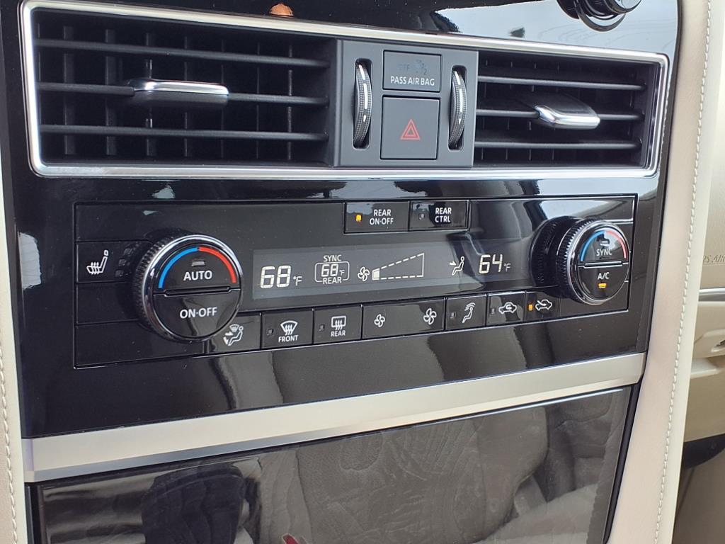 2022 Infiniti QX80 Luxe photo 9