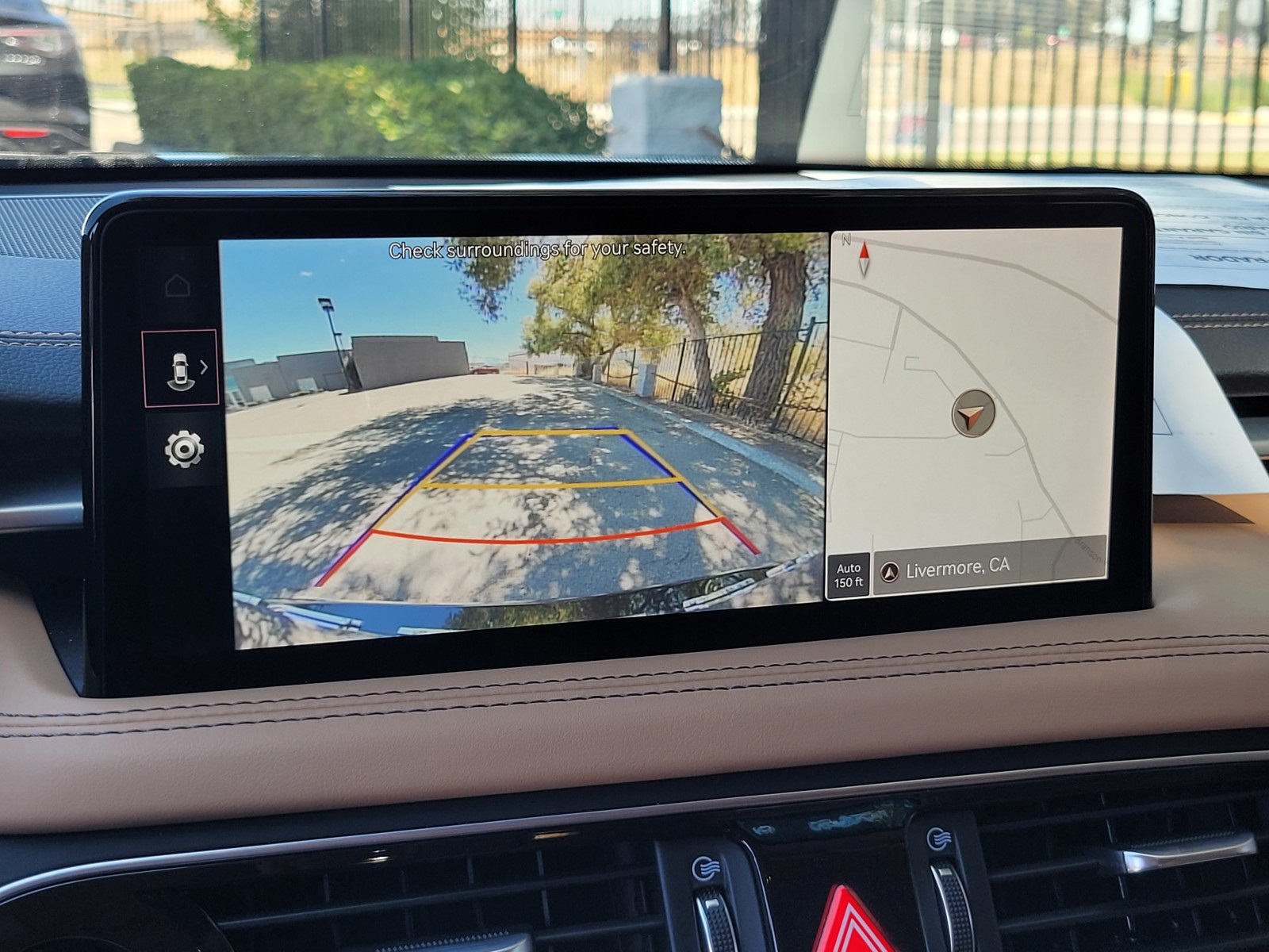 2022 Genesis G70 3.3T photo 27