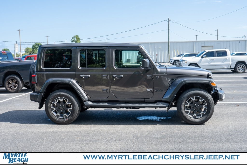 2025 Jeep Wrangler Sahara photo 7