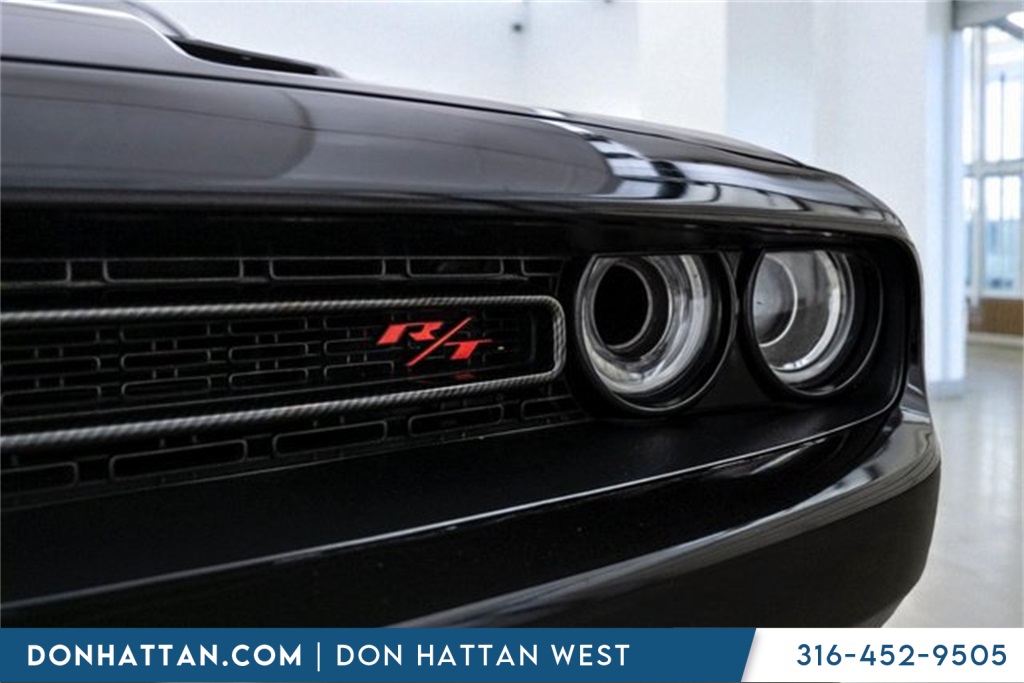 2015 Dodge Challenger R/T photo 33
