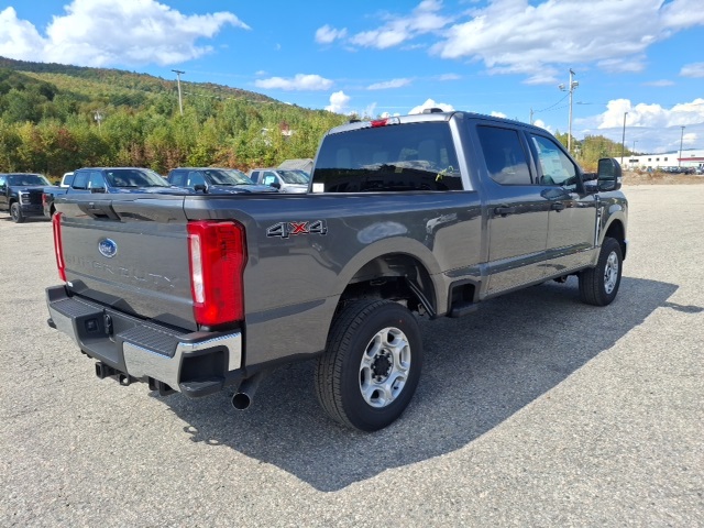 2026 Ford F-250 photo 3