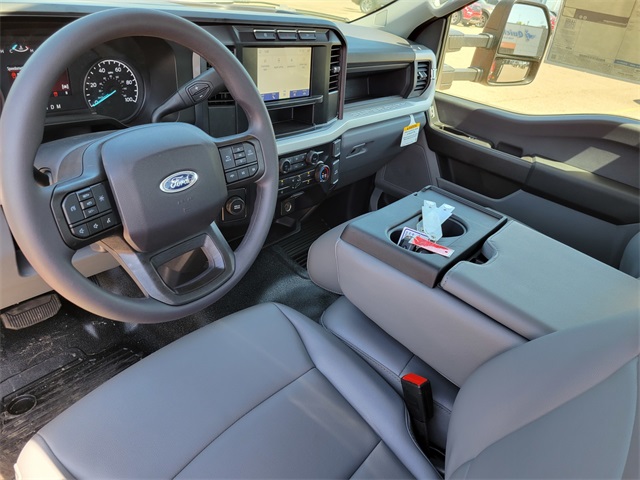 2024 Ford F-550 XL photo 31