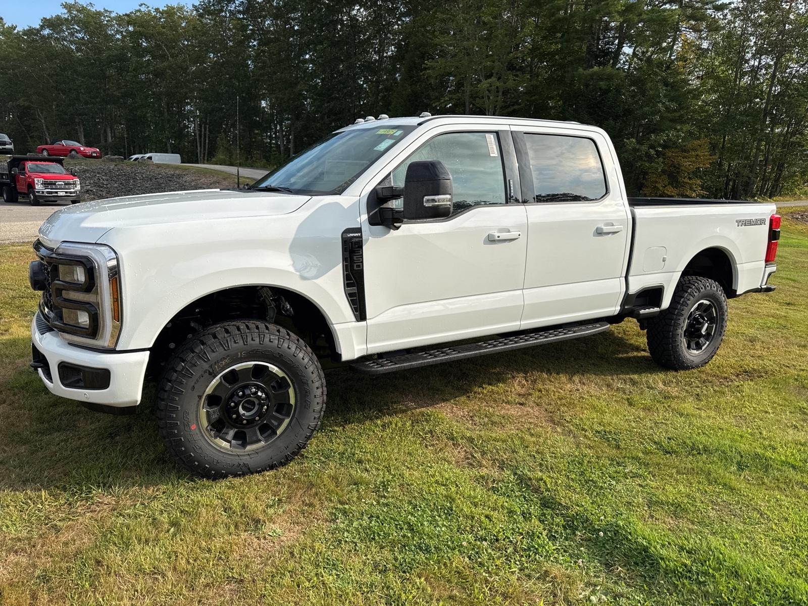 2026 Ford F-350 Lariat photo 3