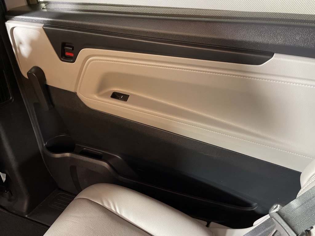 2020 Honda Odyssey EX-L photo 37