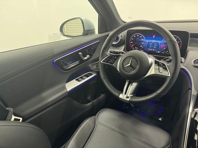 2025 Mercedes Benz GLC 300 photo 37