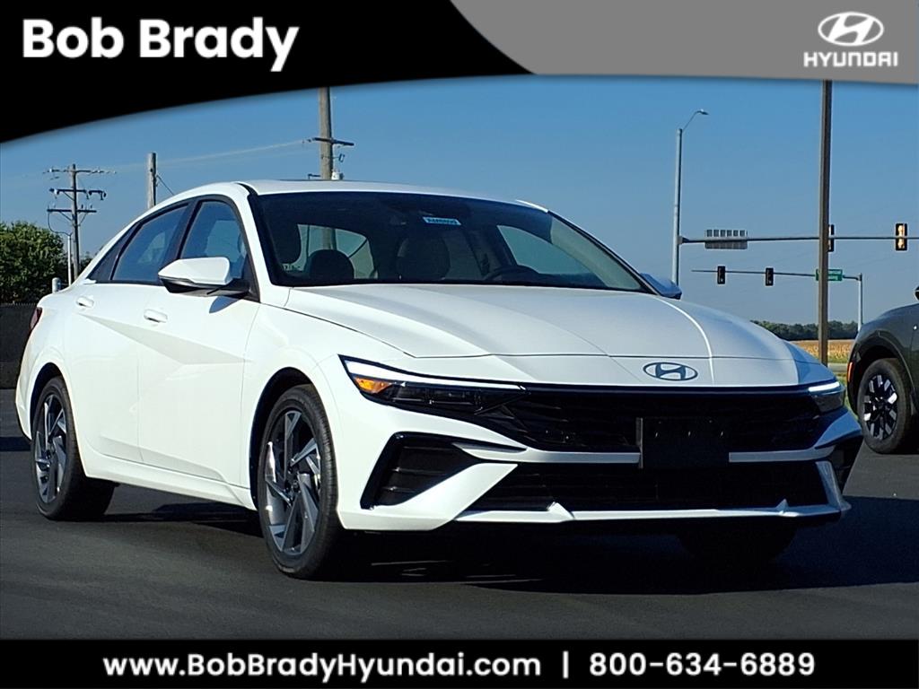 2025 Hyundai Elantra Limited's photo