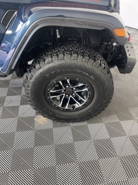 2025 Jeep Wrangler Rubicon X photo 16