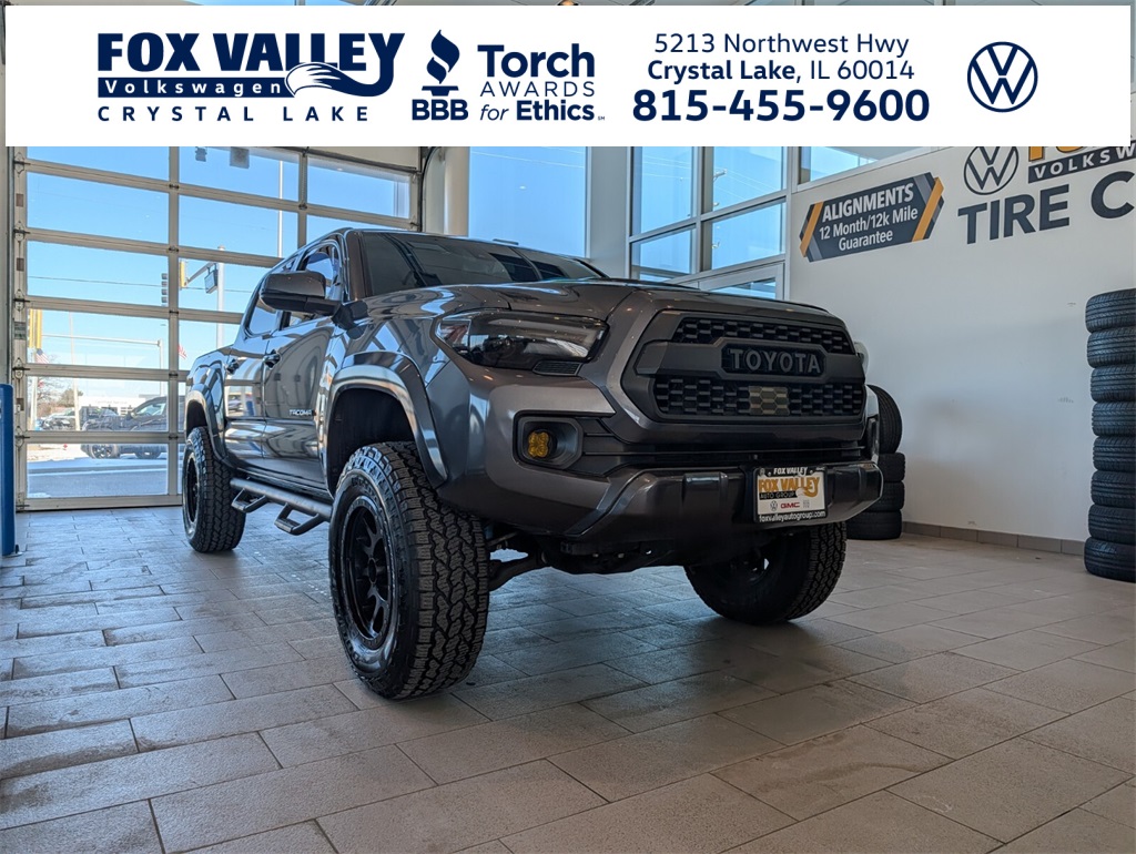 2020 Toyota Tacoma TRD Sport's photo