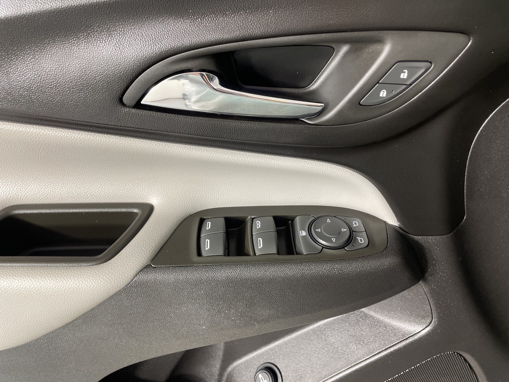 2024 Chevrolet Equinox LT photo 18