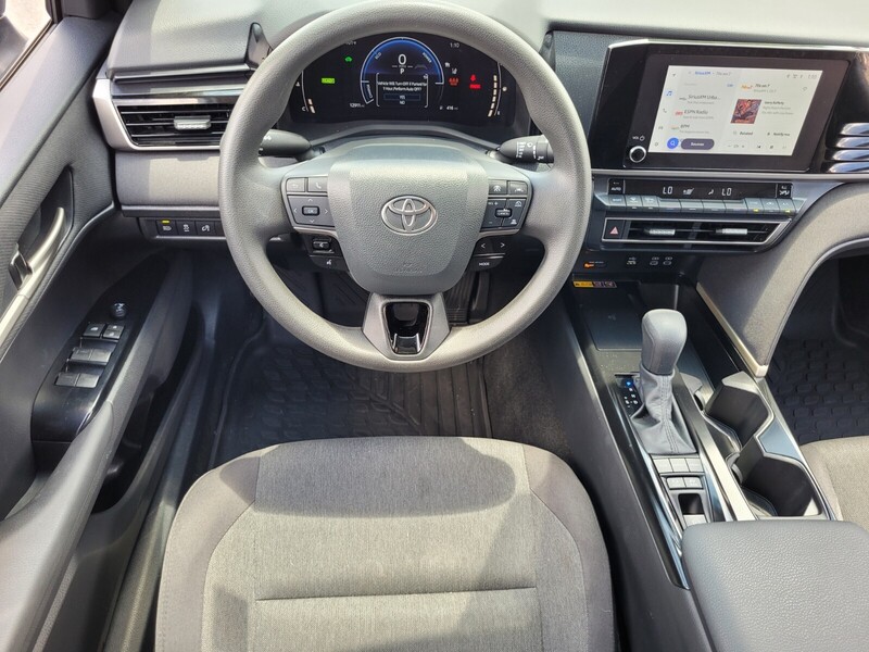 2025 Toyota Camry LE photo 7